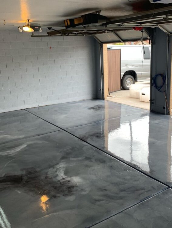 10_mettalic_epoxy_garage